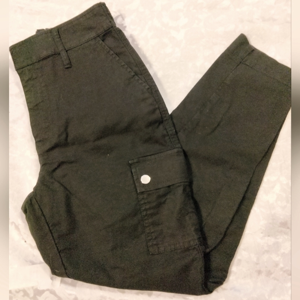 WHBM Mid-rise Black Cargo Jeans